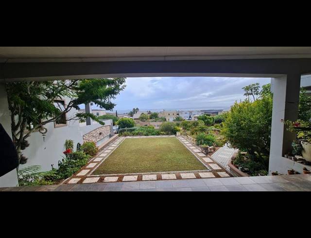 5 BEDROOM HOUSE FOR SALE IN MYBURGH PARK